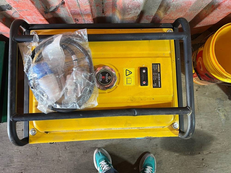 موتور برق 8 کیلو وات دوگانه سوز (گاز شهری و بنزین) استارتی تک فاز و سه فاز اشنایدر مدل HL9500E