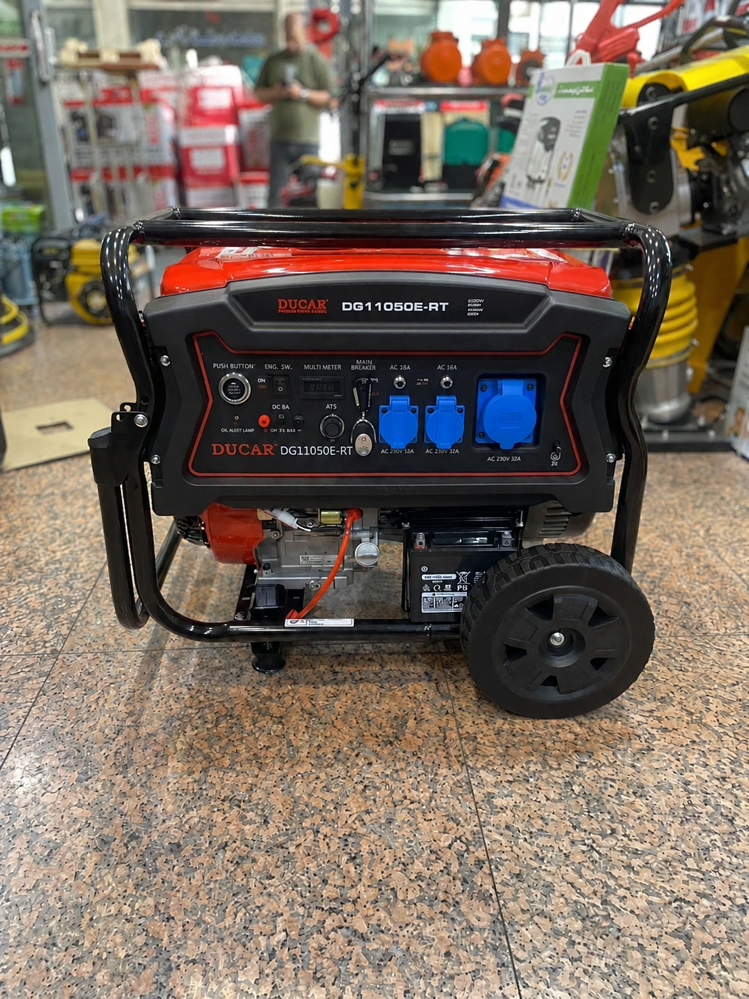 موتور برق  8.5 کیلووات سه فاز تکفاز بنزینی ریموت دار  دوکار مدل DG11050E-RT